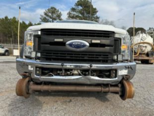 2018 Ford Crew Cab F-550 Diesel 4x4 "Rail Gear Equipped" Flatbed Truck