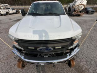 2018 Ford Crew Cab F-550 Diesel 4x4 "Rail Gear Equipped" Flatbed Truck