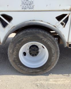 2016 Freightliner M2106 4x4 Terex C4047 Digger Derrick