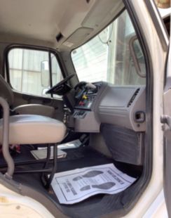 2016 Freightliner M2106 4x4 Terex C4047 Digger Derrick