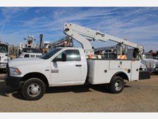 2018 Dodge 3500 Hemi Powered 4x2 Duralift DTS-29 Bucket Truck