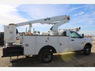 2018 Dodge 3500 Hemi Powered 4x2 Duralift DTS-29 Bucket Truck