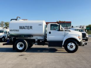 2024 Ford F750 4x2 Load King 2000 Gallon Water Truck