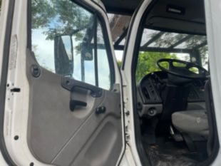 2018 Freightliner Diesel 4x2 Terex XT-60/70 Pro Bucket Truck