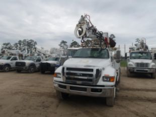 2016 Ford F-750 Diesel 4x2 Terex Commander 4047 Digger Derrick Truck