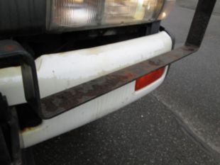 1998 UD 3000 Diesel 4x2 Box Truck