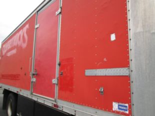 1998 UD 3000 Diesel 4x2 Box Truck