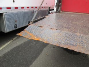 1998 UD 3000 Diesel 4x2 Box Truck