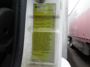 1998 UD 3000 Diesel 4x2 Box Truck