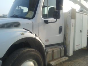2016 Freightliner M2 Diesel 4x4 Versalift VST-7500-MHI Material Handler Bucket Truck