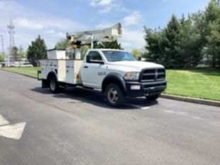 2017 Dodge Ram 5500 4x4 Versalift SST-40-EIH Bucket Truck