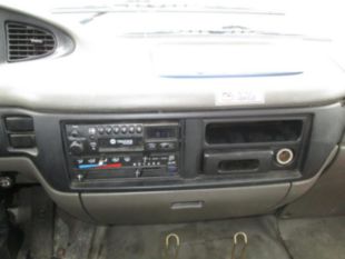 1998 UD 3000 Diesel 4x2 Box Truck