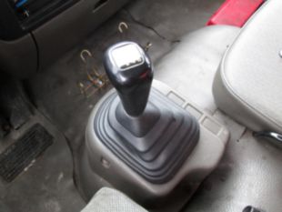 1998 UD 3000 Diesel 4x2 Box Truck
