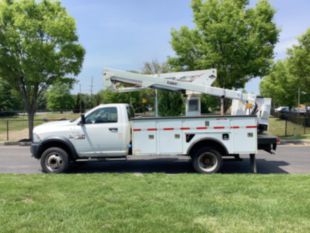 2017 Dodge Ram 5500 4x4 Versalift SST-40-EIH Bucket Truck