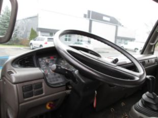 1998 UD 3000 Diesel 4x2 Box Truck