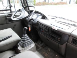 1998 UD 3000 Diesel 4x2 Box Truck
