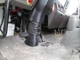 1998 UD 3000 Diesel 4x2 Box Truck