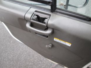 1998 UD 3000 Diesel 4x2 Box Truck