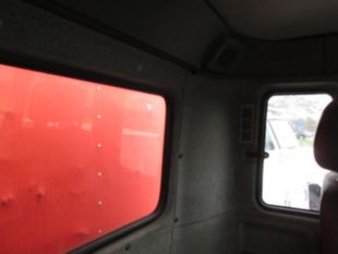 1998 UD 3000 Diesel 4x2 Box Truck