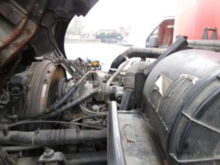 1998 UD 3000 Diesel 4x2 Box Truck