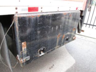 1998 UD 3000 Diesel 4x2 Box Truck