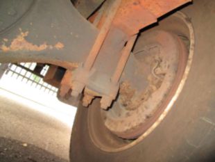 1998 UD 3000 Diesel 4x2 Box Truck