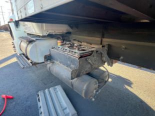 2013 Int'l DuraStar 4300 26' Box Truck