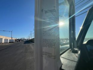 2013 Int'l DuraStar 4300 26' Box Truck