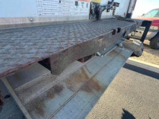 2013 Int'l DuraStar 4300 26' Box Truck