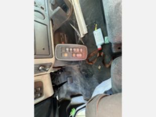 2013 Int'l DuraStar 4300 26' Box Truck