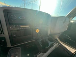 2013 Int'l DuraStar 4300 26' Box Truck