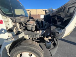 2013 Int'l DuraStar 4300 26' Box Truck