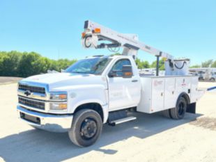 2024 Chevrolet 6500 4x2 Versalift SST-36-NE Bucket Truck