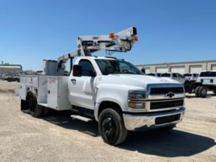 2024 Chevrolet 6500 4x2 Versalift SST-36-NE Bucket Truck