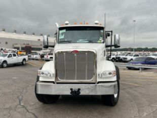 2025 Peterbilt 567 6x4 Galbreath U5-OR-194 Roll-Off Truck