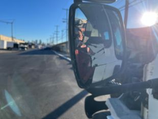 2013 Int'l DuraStar 4300 26' Box Truck