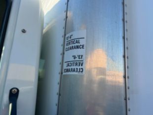 2013 Int'l DuraStar 4300 26' Box Truck