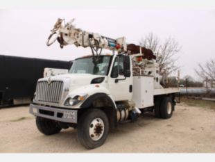 2016 Int'l 7300 4x4 Terex Commander 4047 Digger Derrick Truck