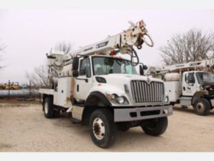 2016 Int'l 7300 4x4 Terex Commander 4047 Digger Derrick Truck