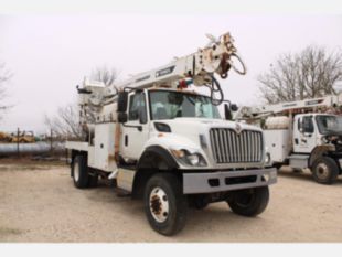 2016 Int'l 7300 4x4 Terex Commander 4047 Digger Derrick Truck