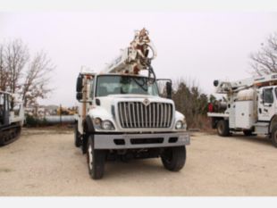 2016 Int'l 7300 4x4 Terex Commander 4047 Digger Derrick Truck