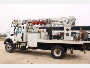2016 Int'l 7300 4x4 Terex Commander 4047 Digger Derrick Truck