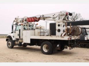 2016 Int'l 7300 4x4 Terex Commander 4047 Digger Derrick Truck