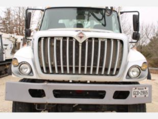 2016 Int'l 7300 4x4 Terex Commander 4047 Digger Derrick Truck