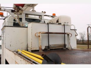 2016 Int'l 7300 4x4 Terex Commander 4047 Digger Derrick Truck