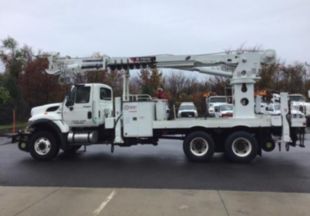 60 ft 30,000 lbs AWD Hi-Rail Digger Derrick