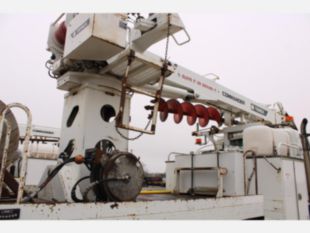 2016 Int'l 7300 4x4 Terex Commander 4047 Digger Derrick Truck