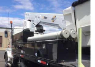 37 ft Non Insulated Material Handling Hi-Rail Bucket Truck