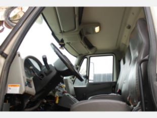 2016 Int'l 7300 4x4 Terex Commander 4047 Digger Derrick Truck