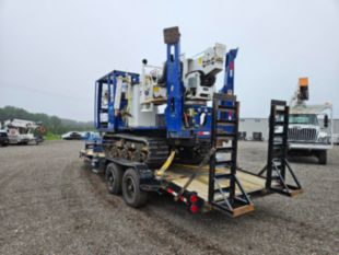 2018 Skylift ES PT50-LP Track Bucket and trailer